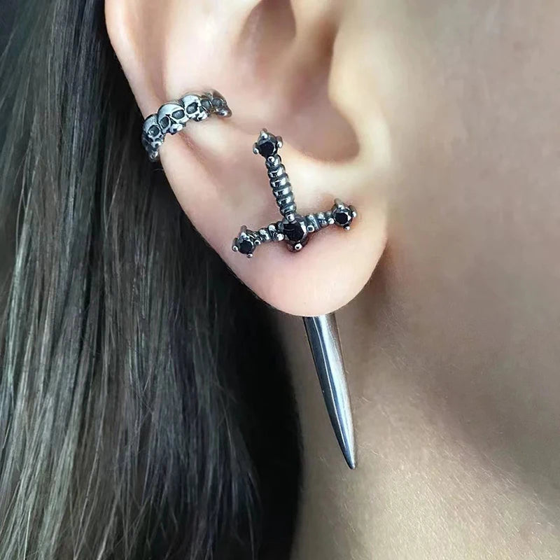 GEOMETRIC STAR EARRINGS & EAR BRIDGE